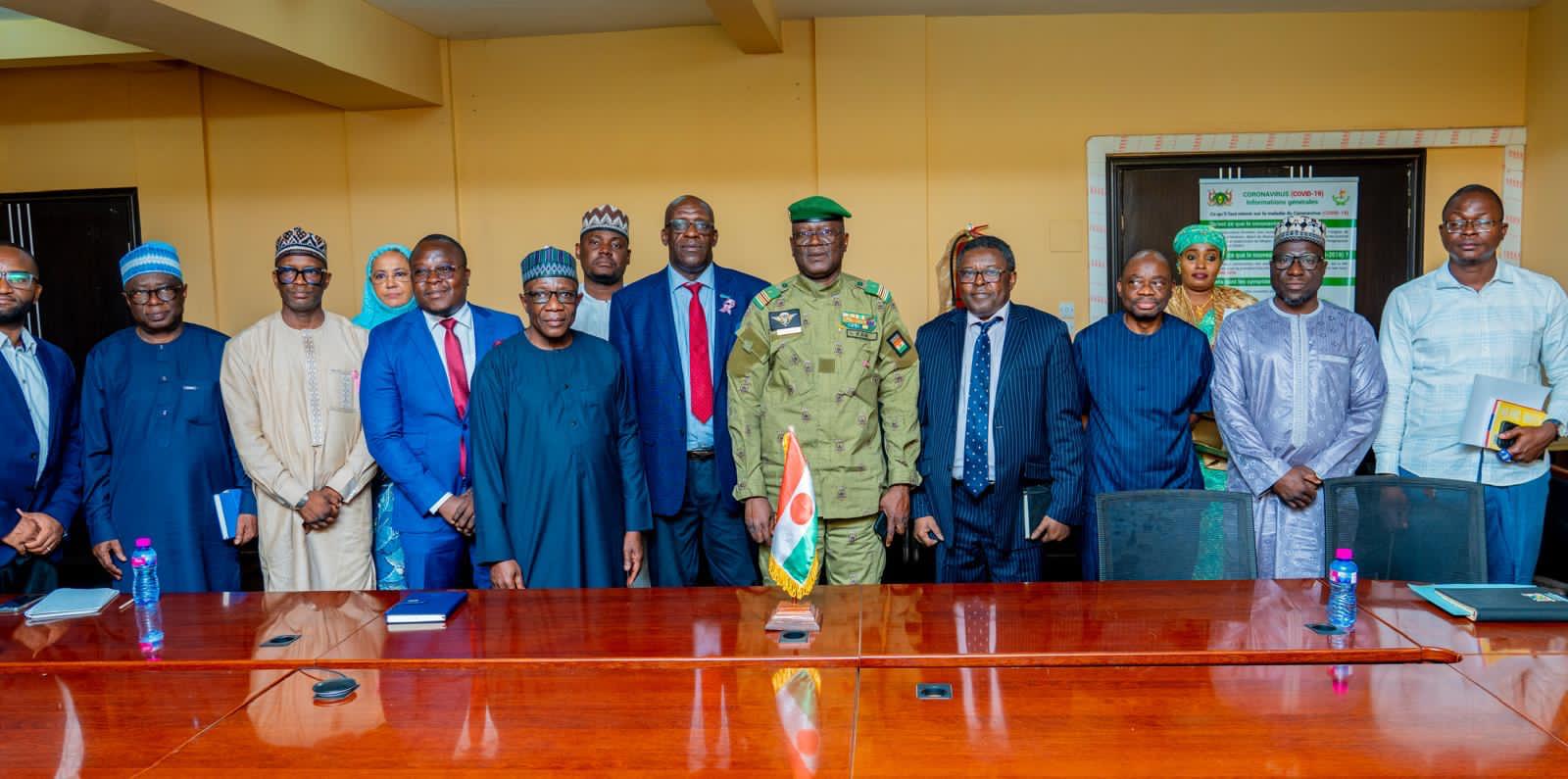 DistrictMentors International - Healthcare Experts